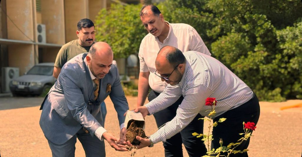 شارك مركز ابن سينا للتعليم الإلكتروني في تنظيم حملة تشجير داخل الحرم الجامعي